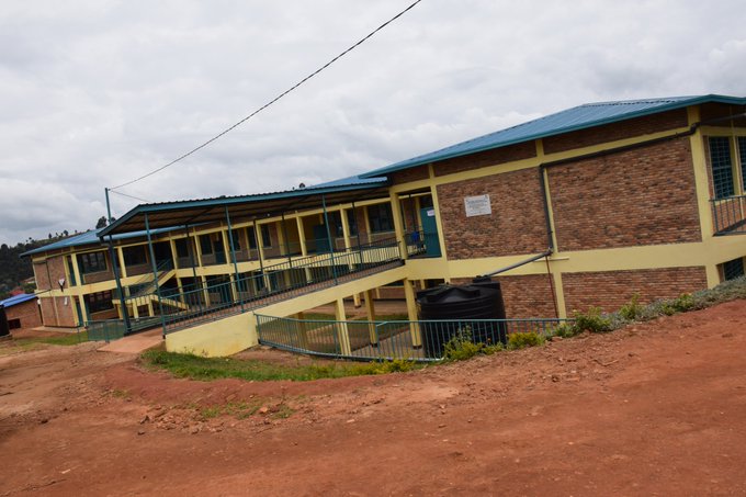 Students presenting at Kageyo TVET Tech Innovation Fair 2025